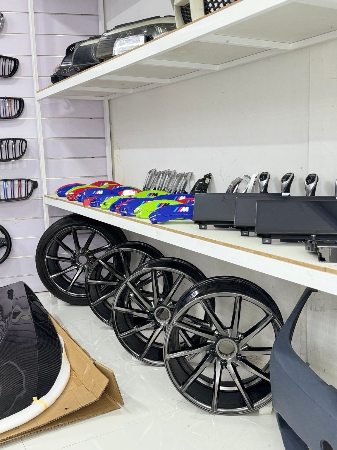 Automotive components at Carza Labs